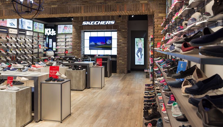 Group - Skechers store