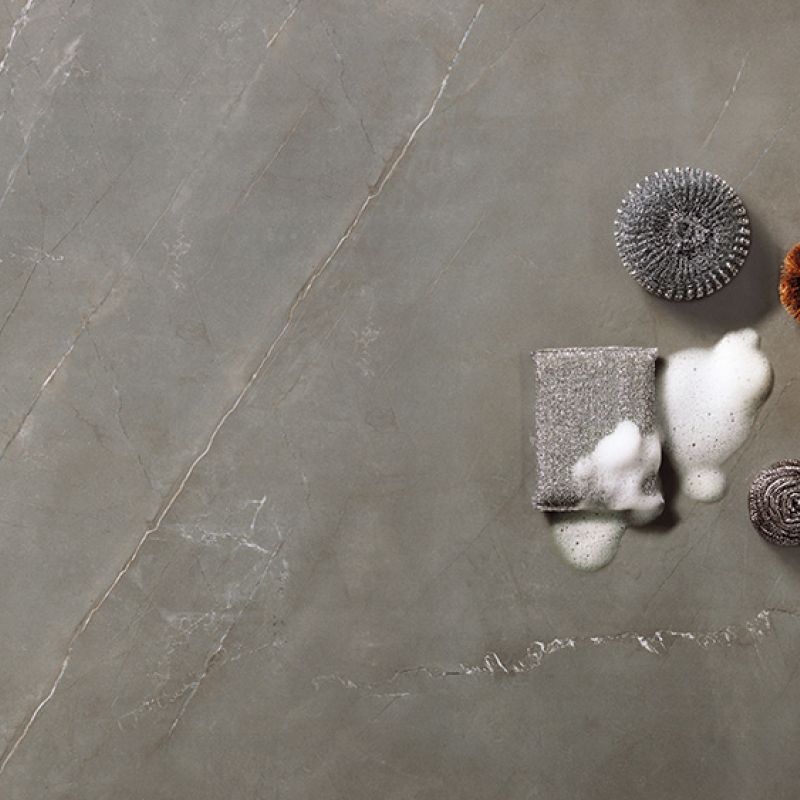 Perché il gres porcellanato si macchia